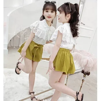 Одежда для девочек, Летняя Корейская рубашка с Ажурным развевающимся рукавом с отворотом + Шорты с эластичным поясом и бантом, 2 шт., Модная повседневная одежда от 4 до 12 лет