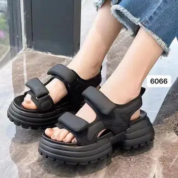 Летняя женская мода 2023, сандалии на толстой подошве, Высококачественная однотонная обувь для отдыха, Дышащая, впитывающая пот Студенческая обувь